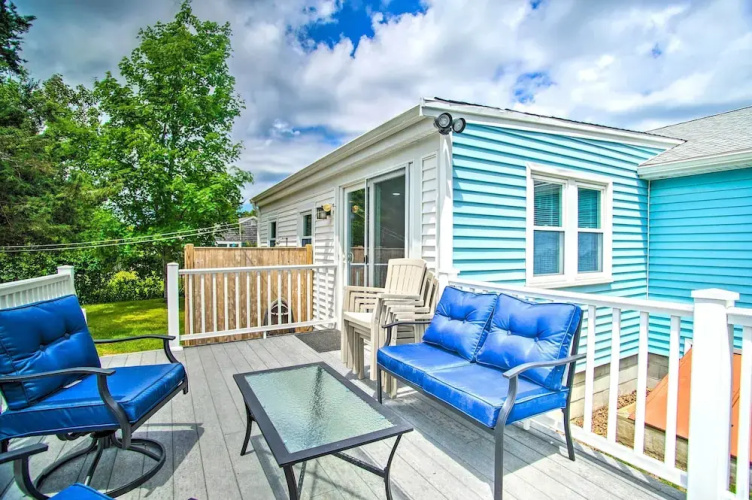 Pet-friendly Cape Cod Getaway < 1 Mi to Beach