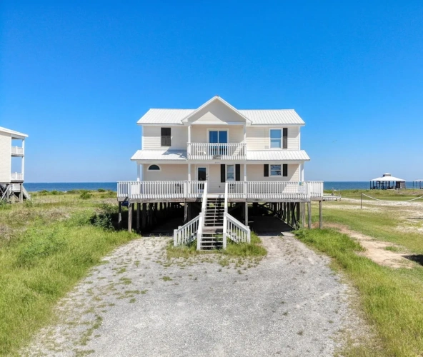 4 Bedrooms Cottage
