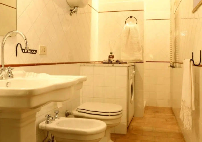 2 Bedrooms Cottage