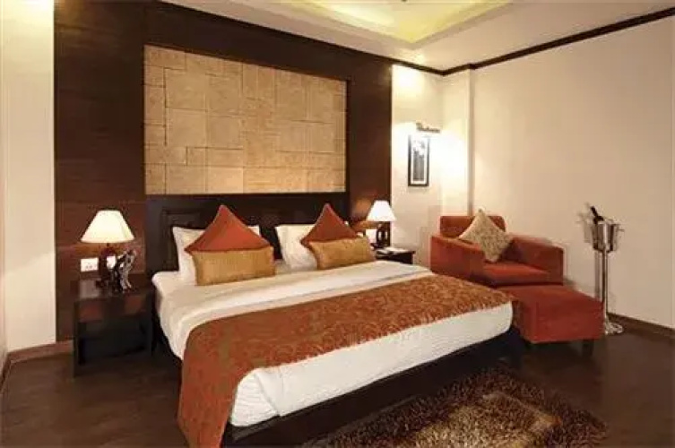 Pinaki Hotel