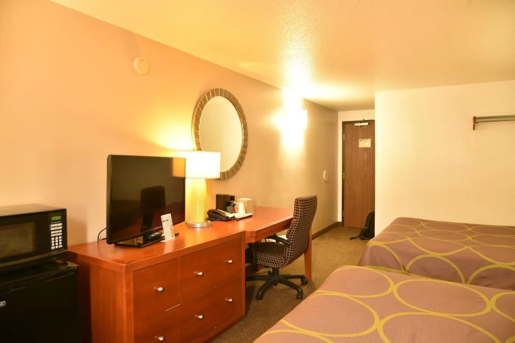 The Suite Inn