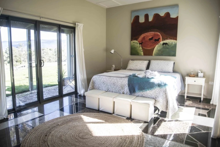 Spring Spur Stay
