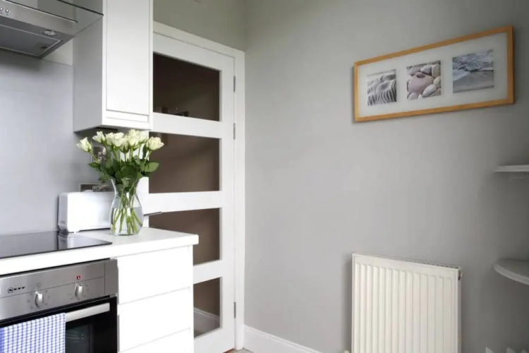 1 Bedroom Apartment In Edinburgh