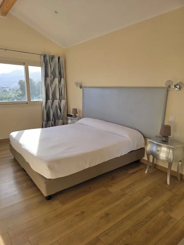 Standard Triple room with balcony