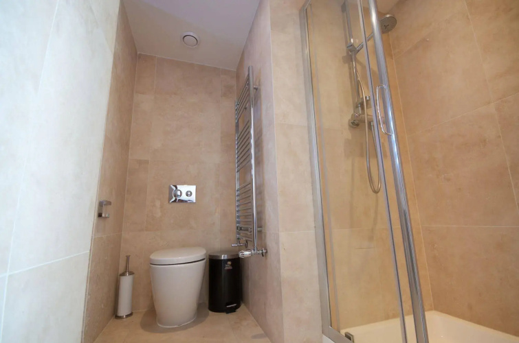 Fleet Street Apartment
