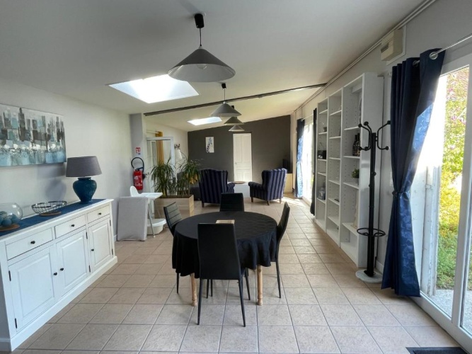 3 Bedrooms Double Cottage