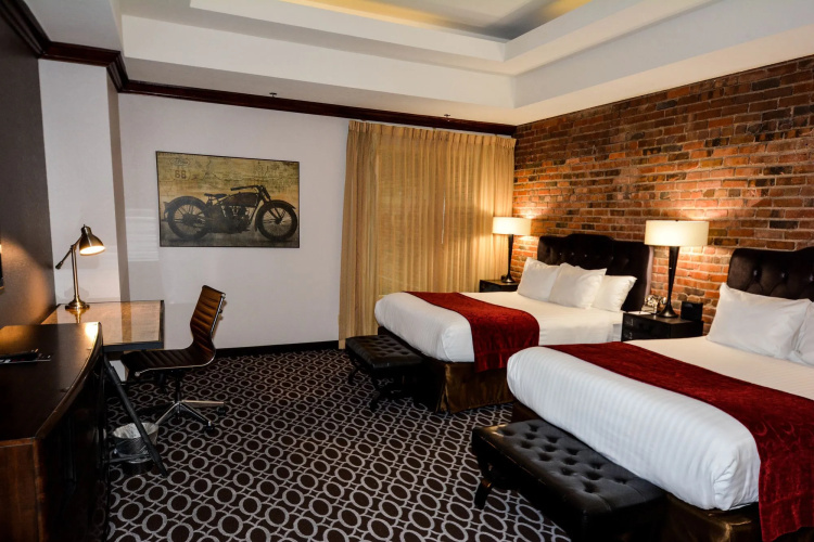 Des Lux Hotel