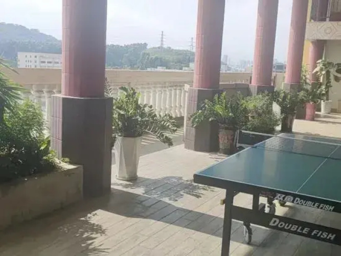 Public Park Traders Mansion