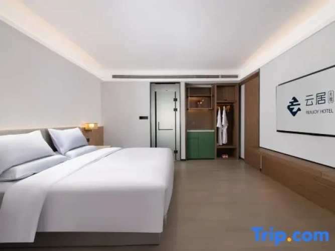 Deluxe Double Suite