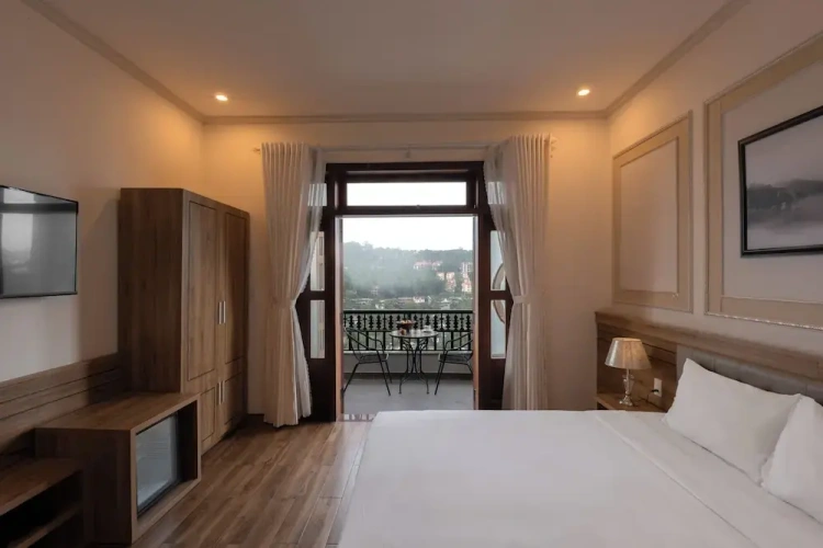 Deluxe room with view