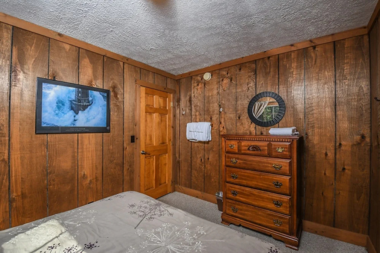 Oakleaf Lodge 5 Bedroom House
