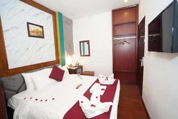 NT Elysian hotel