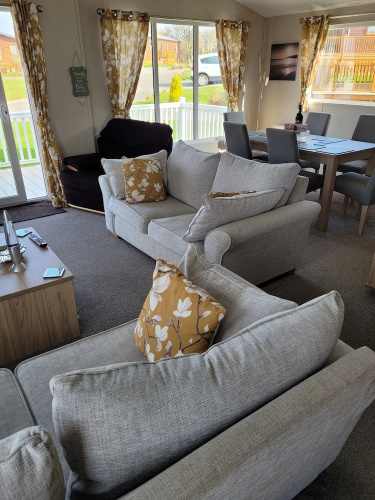 Remarkable 3-bed House in Hull
