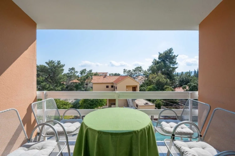 1 Bedroom Apartment with balcony