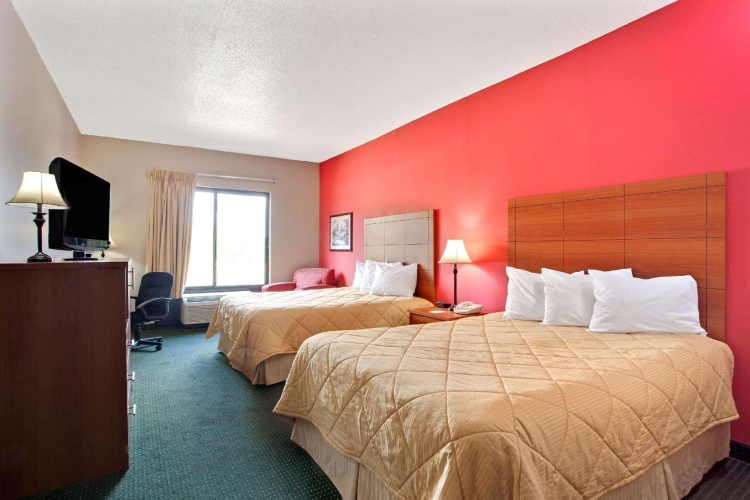 Quadruple Suite