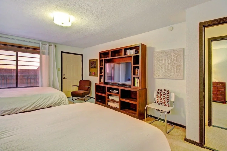 2 Bedrooms Standard room with balcony
