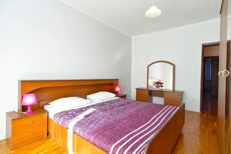 Apartment 1168