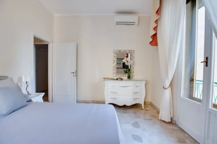 1 Bedroom Apartment with balcony