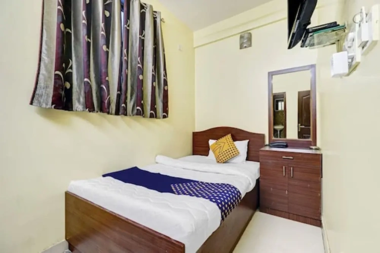 Deluxe Single room
