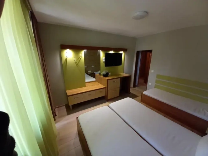 Standard Triple room with balcony