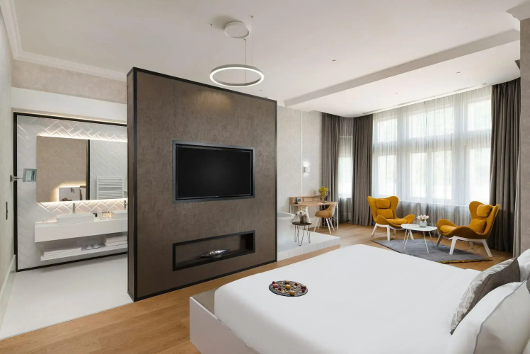Vision Hotel