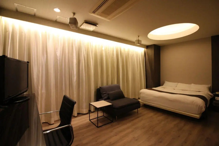 N Hotel