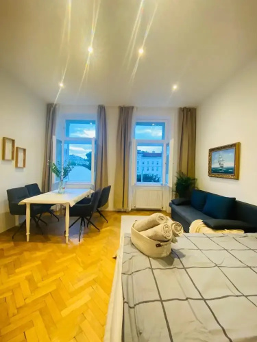 Comfortable 1BR Apartment Westbahnhof