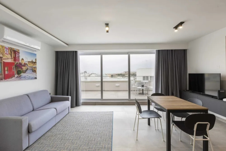 Gzira Suite 13
