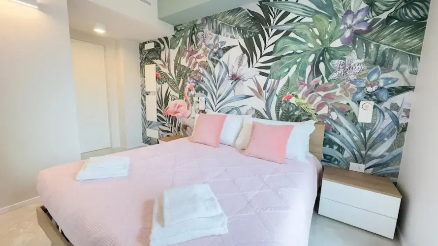 Fairmont Seafront Flamingo Suite by Ca-sa Check