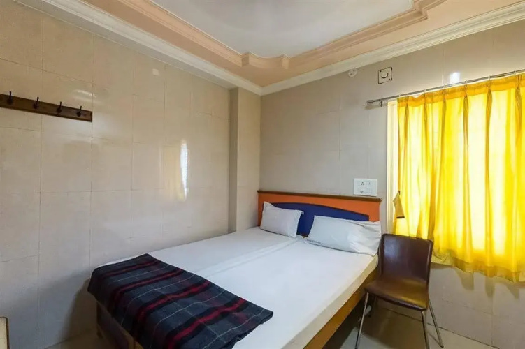 KVR Deluxe Residency
