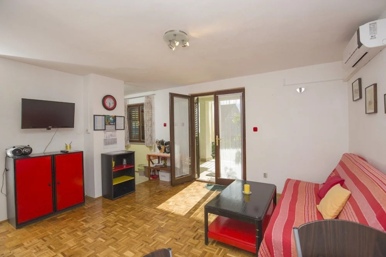 Apartment Laurus / Two Bedrooms A1