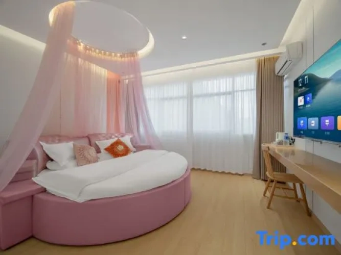 1 Bedroom Suite