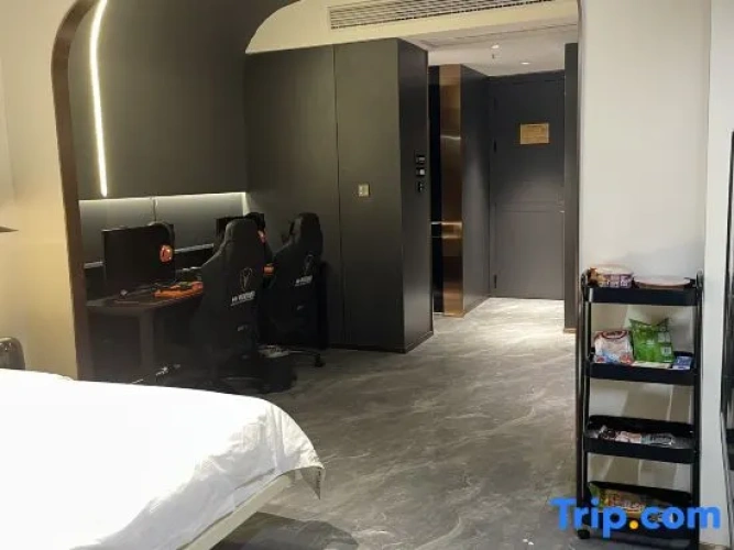 Double Suite