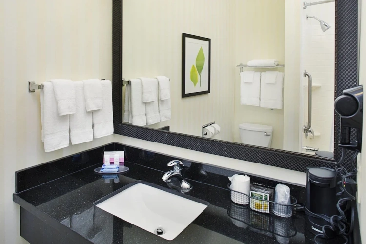 1 Bedroom Suite