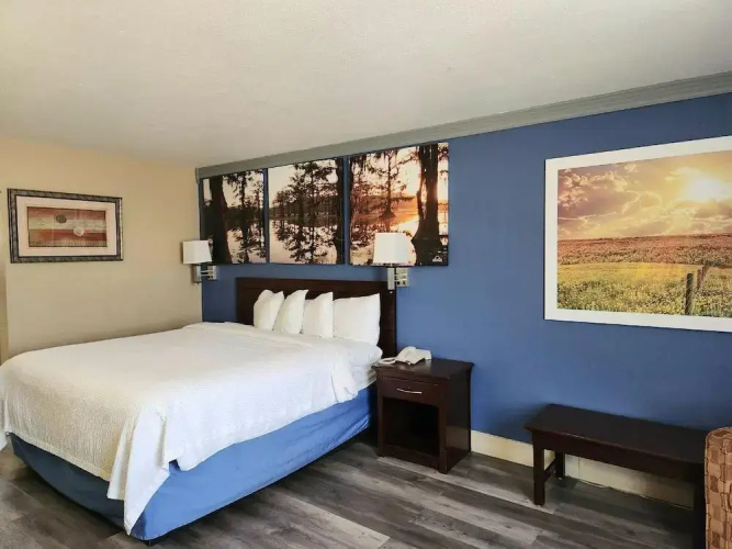 Days Inn By Wyndham Rosenberg
