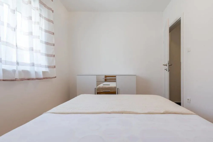 Apartment Gomilica