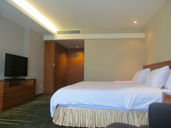 Lao Plaza Hotel
