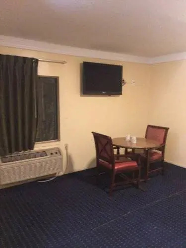 Paradise Inn