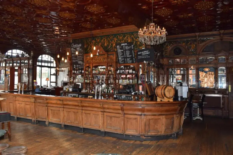 The Black Lion