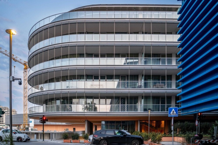 Luxury Waterfront Studio Balcony&parking - Genoa