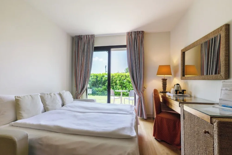 Standard Double room with garden view
