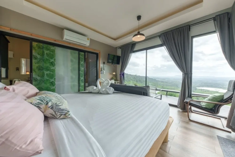Deluxe Double room with balcony