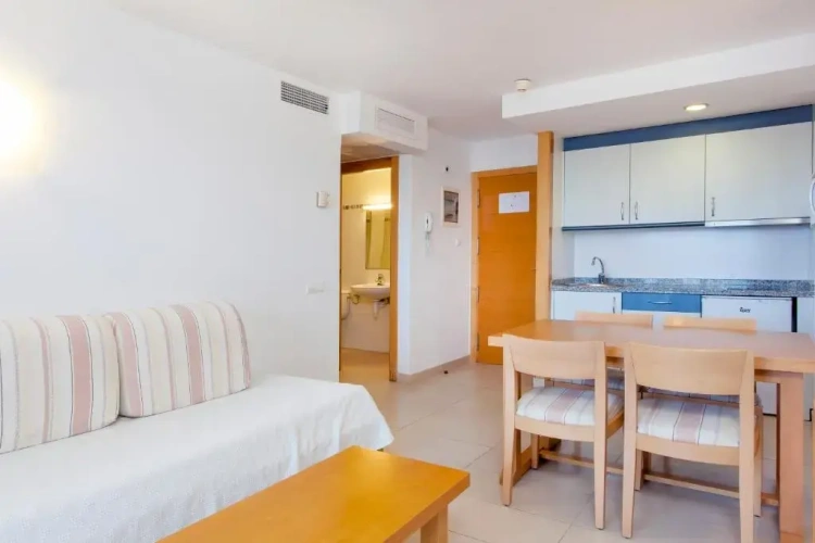 1 Bedroom Twin Apartment