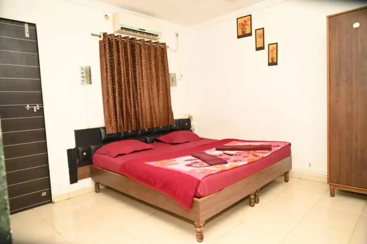 Sumant Palace