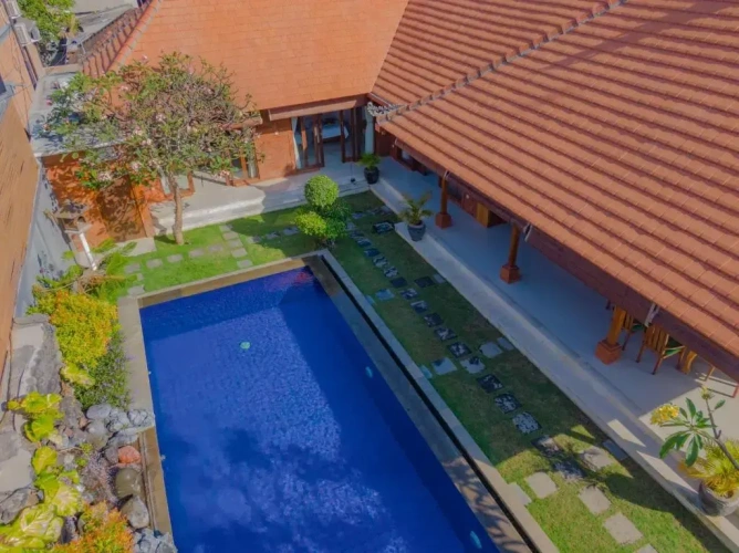 3 Bedrooms Villa