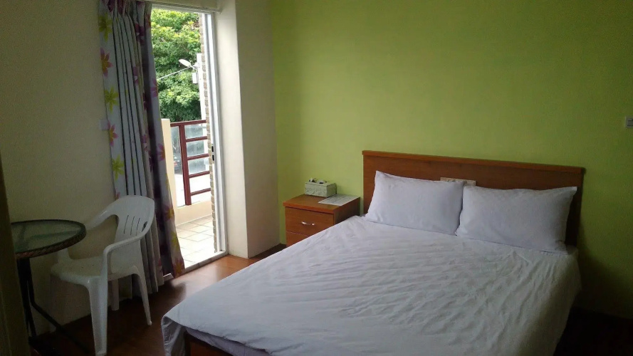 Caitlyn Hostel