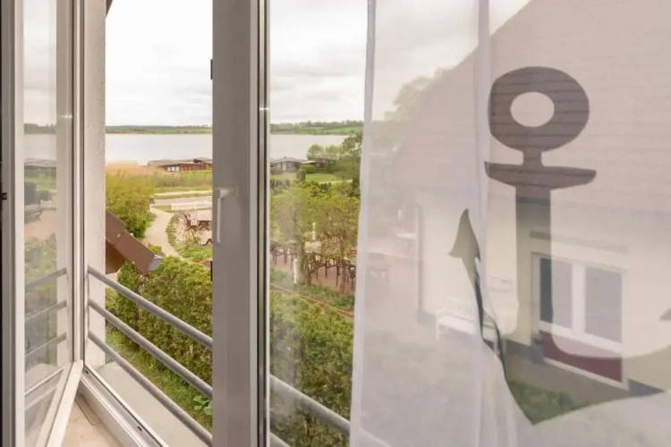 Standard Double room with lake view