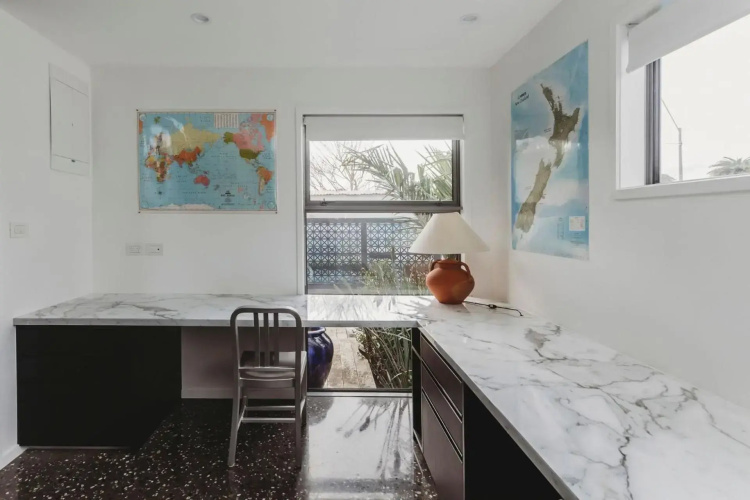 Desirable On Devon - Central City