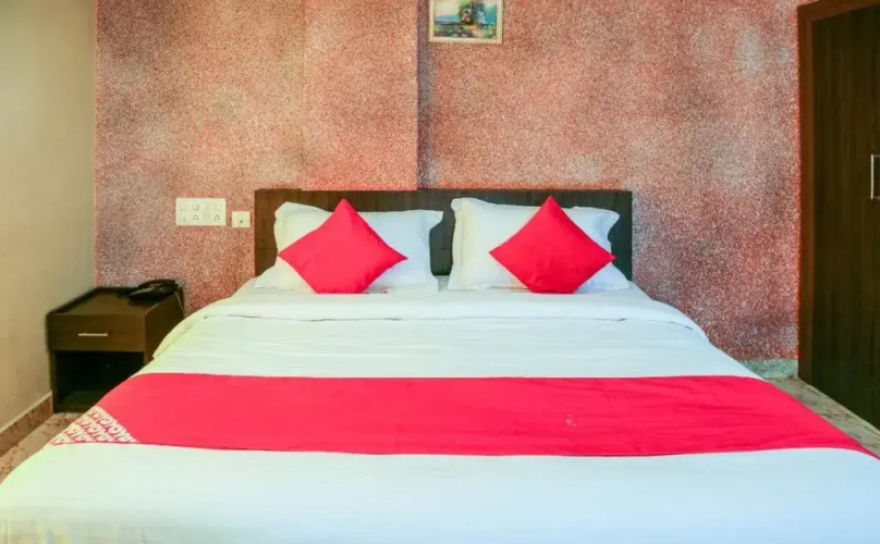 Mother Palace by OYO Rooms
