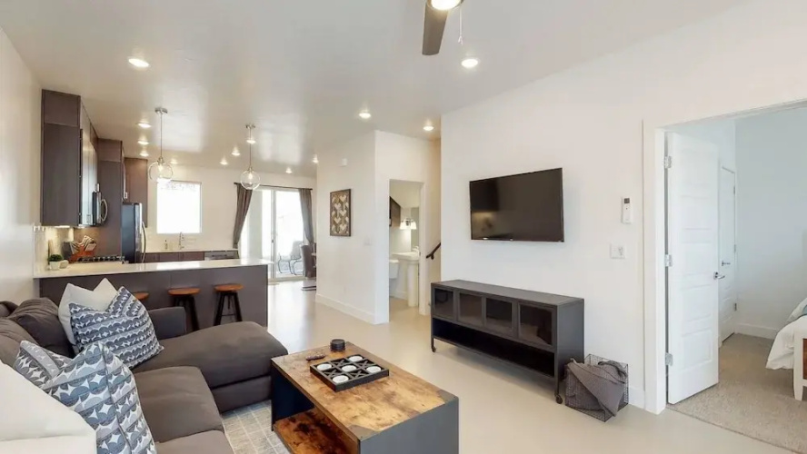 Aloft Living #18